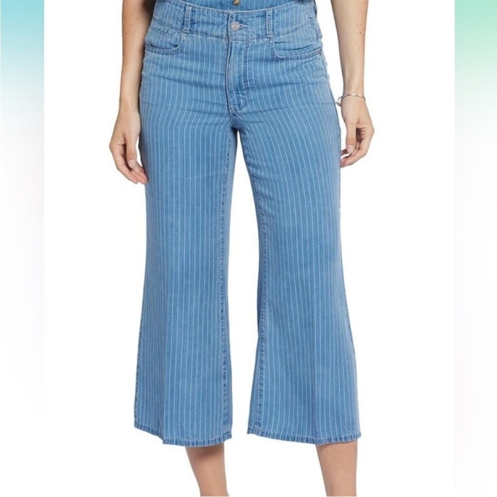 NYDJ Light Brigitte Blue Striped Flare Capri Jeans